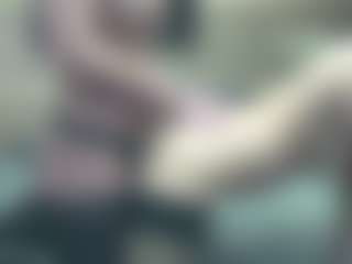 Live cam show with SarahDreamy - Average on StripNow