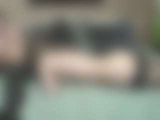 Live cam show with SarahDreamy - Average on Hubzter Live