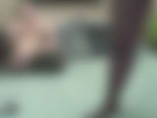 Live cam show with SarahDreamy - Blue Eyes on dropp.cam