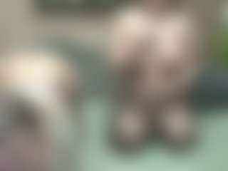 Live cam show with SarahDreamy - Flashing on CamClone