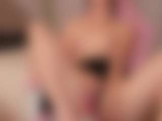 Live cam show with Violet - Strip Teen (18+) on Camsoda