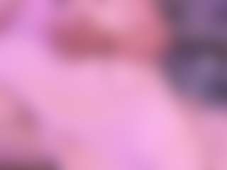 Live cam show with Andrea-Belucci - MILF on 1on1-livenow