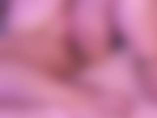 Andrea-Belucci MILF webcam performer live streaming