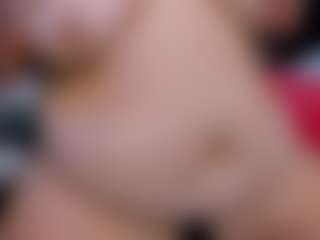Andrea-Belucci MILF webcam performer live streaming