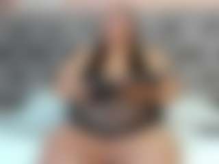 Andrea-Belucci's Live Sex Cam Show