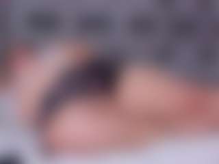 Live cam show with Andrea-Belucci - Red Hair on SpunkLive