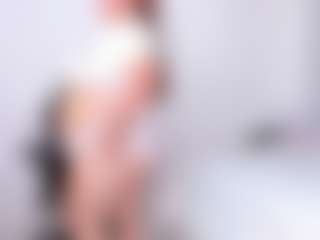 Live cam show with Andrea-Belucci - Red Hair MILF on Ass Tok