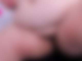 Andrea-Belucci's Live Sex Cam Show