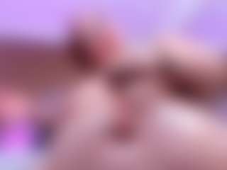 Live cam show with Andrea-Belucci - Red Hair Squirt on Pornisteam.com