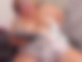 Andrea-Belucci's Live Sex Cam Show