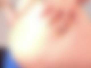 Andrea-Belucci's Live Sex Cam Show
