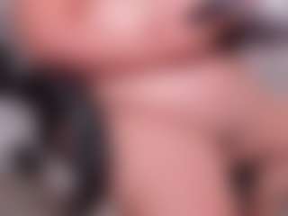 Andrea-Belucci's Live Sex Cam Show