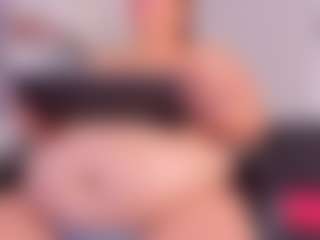 Live cam show with Andrea-Belucci - Red Hair on StripNow