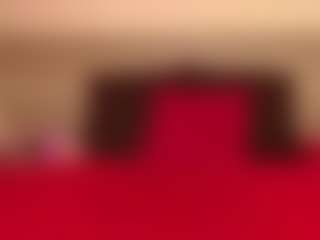 Live cam show with KendraLucks - Housewife on Strip Flash - Live Sex Shows