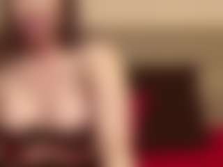 Live cam show with KendraLucks - Housewife on sexylive.show