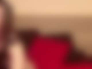 Live cam show with KendraLucks - Wife on boobsie.com