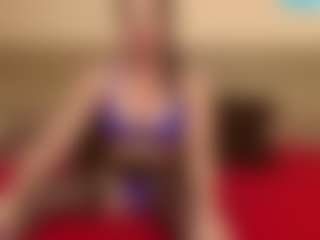 Live cam show with KendraLucks - Thong on Camsoda