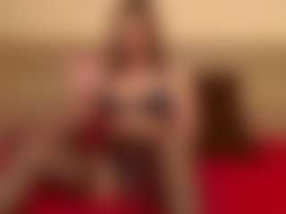 Live cam show with KendraLucks - Housewife on Camsoda