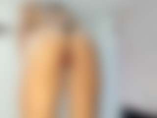Live cam show with MELISA - Small Tits on thefappeningchat.com