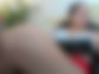 Live cam show with Carla Jones - Living Room on Camsoda.co
