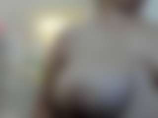 Live cam show with Carla Jones - Thong on CSO-WL