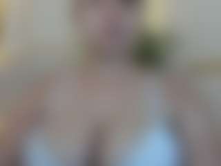 Live cam show with Carla Jones - Bikini on Strip Flash - Live Sex Shows