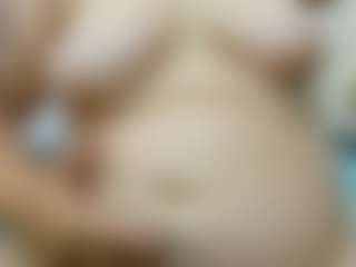 Live cam show with Danna s - Bedroom Brown Hair on StripNow