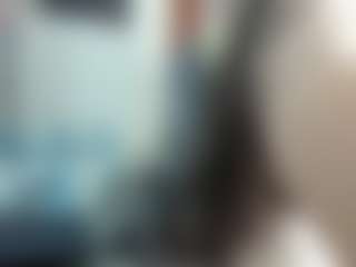 Live cam show with Danna s - Oil on x69.live