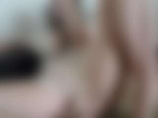 studiofox MILF webcam performer live streaming