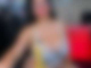 Live cam show with Luna Hatzel - Dildo Or Vibrator on 1on1-livenow