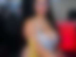 Live cam show with Luna Hatzel - Young Adult on Camsoda