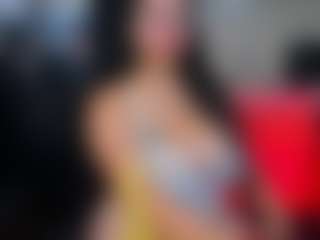Live cam show with Luna Hatzel - BBW on 1on1-livenow