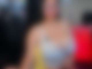 Live cam show with Luna Hatzel - Deepthroat on Free Soda
