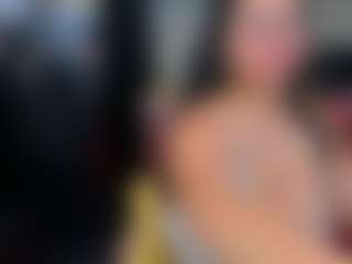 Live cam show with Luna Hatzel - BBW on Free Soda