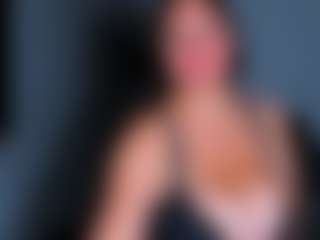Live cam show with Luna Hatzel - Fuck Machine on TastyBlacksLive