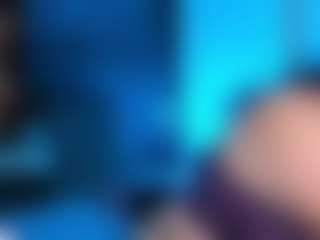 Luna Hatzel's Live Sex Cam Show
