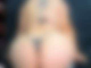Luna Hatzel's Live Sex Cam Show