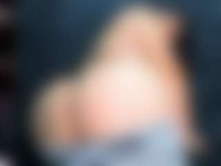 Luna Hatzel's Live Sex Cam Show