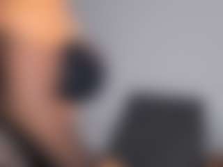 Luna Hatzel's Live Sex Cam Show