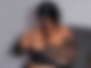 Luna Hatzel's Live Sex Cam Show