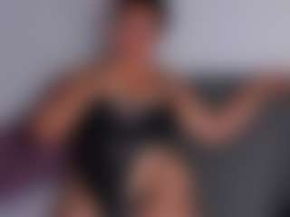 Luna Hatzel's Live Sex Cam Show