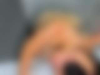 Luna Hatzel's Live Sex Cam Show