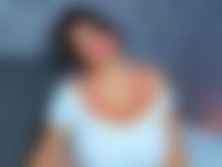 Luna Hatzel's Live Sex Cam Show