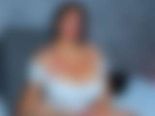 Luna Hatzel's Live Sex Cam Show