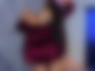 Live cam show with Luna Hatzel - Fingers on Latina Girls