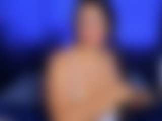 Live cam show with Luna Hatzel - Dildo Or Vibrator on xfollow cams