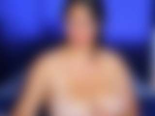 Luna Hatzel's Live Sex Cam Show
