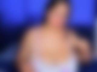 Luna Hatzel's Live Sex Cam Show