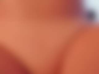 Live cam show with BrookeMiller - Bikini on Camsoda