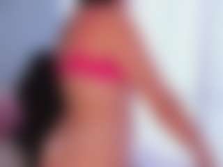 Live cam show with BrookeMiller - Bikini on live18s.com